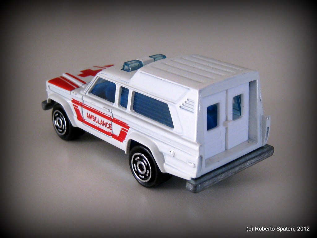 Majorette Ford Bronco Ambulance (n.269-A)